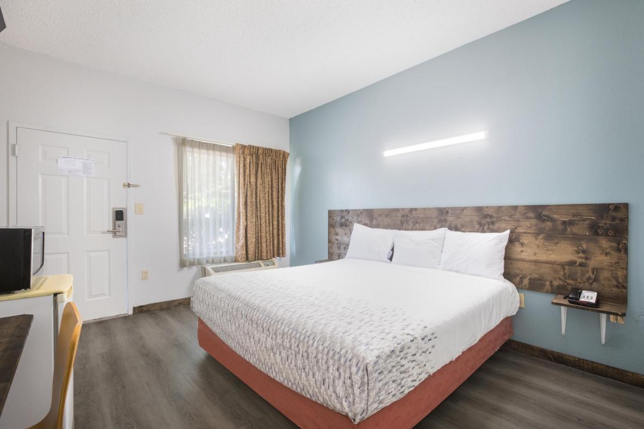 Americas Best Value Inn 스톡브리지 객실 사진